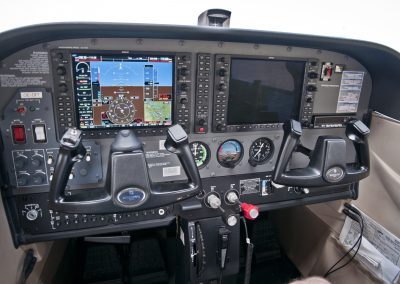 OE-DFT - Cockpit